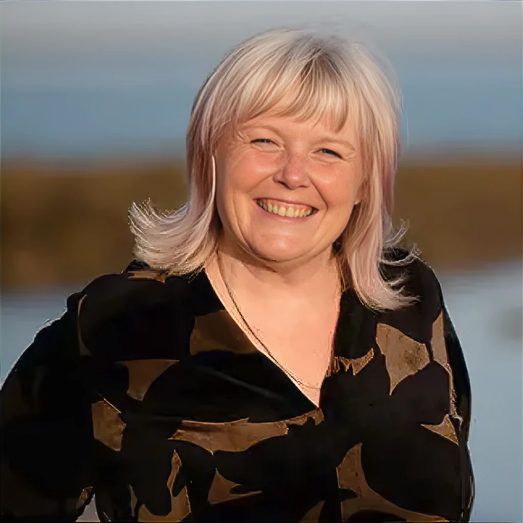 Nature's Wisdom: Metaphors for Transformative Thinking with Alison Smith 5 Alison Smith on leadership and nature metaphors
